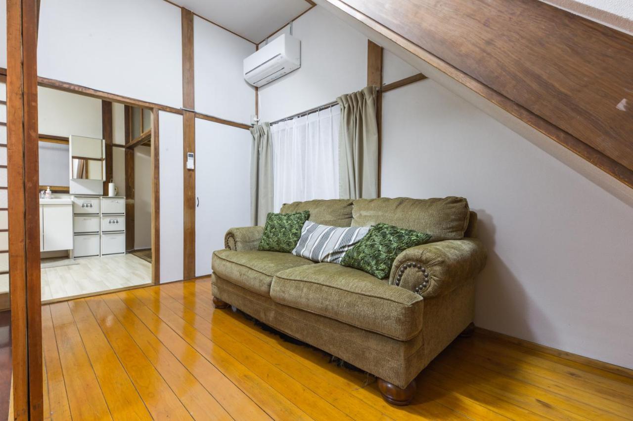 Samurai House - Large Family House, West Shinjuku طوكيو المظهر الخارجي الصورة